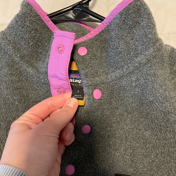 Patagonia Women’s Synchilla Snap-T pullover - Picture 2 of 3